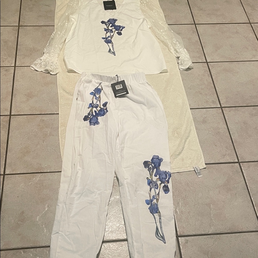 NWT JustFashionNow (2) Piece Outfit